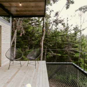 Stay in a private cabin-style apartment with breathtaking views of Medellín